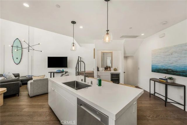 4405 Channel Place, Newport Beach, CA 92663