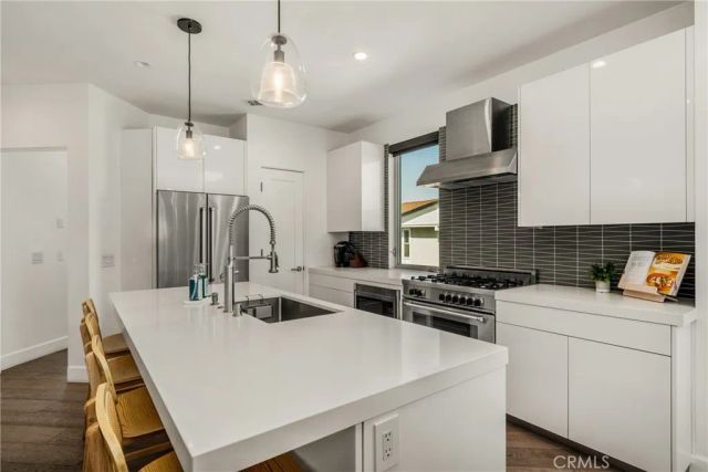 4405 Channel Place, Newport Beach, CA 92663