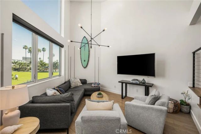 4405 Channel Place, Newport Beach, CA 92663