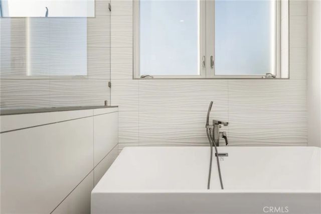 4405 Channel Place, Newport Beach, CA 92663