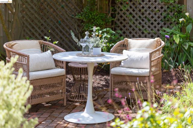 2802 Garber St, Berkeley, CA 94705