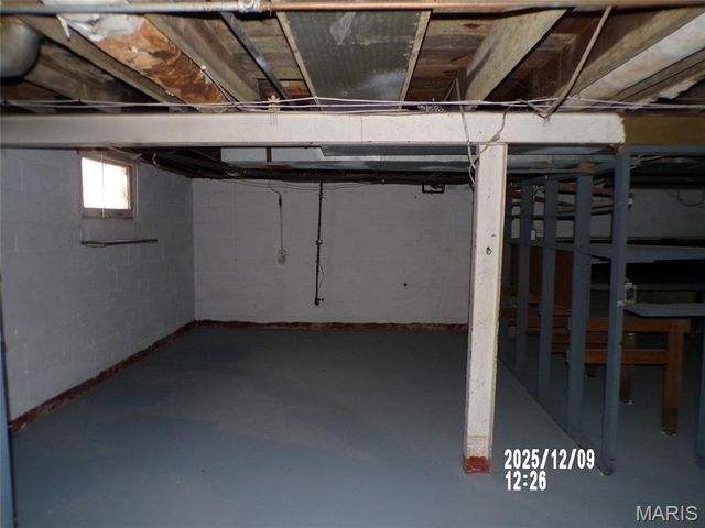 308 Henquin Drive, Ferguson, MO 63135