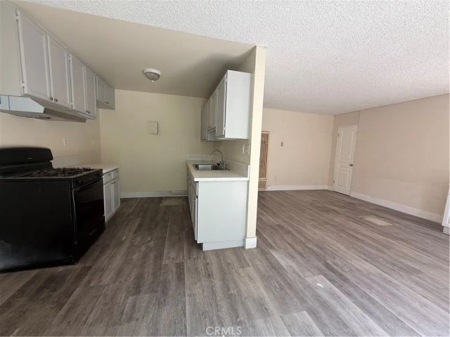 14805 Chase Street 107, Panorama City, CA 91402