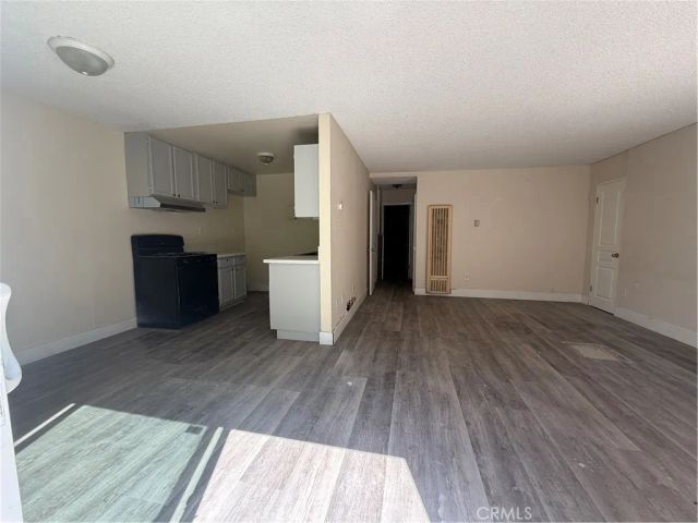 14805 Chase Street 107, Panorama City, CA 91402