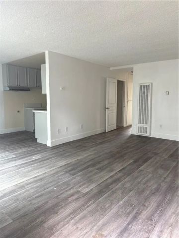 14805 Chase Street 107, Panorama City, CA 91402