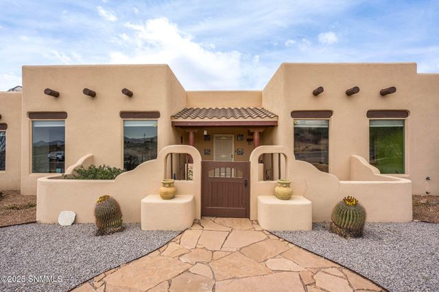 4990 Cripple Creek Road, Las Cruces, NM 88012