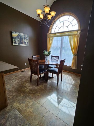 213 Windy Oak Drive, Hebron, IN 46341