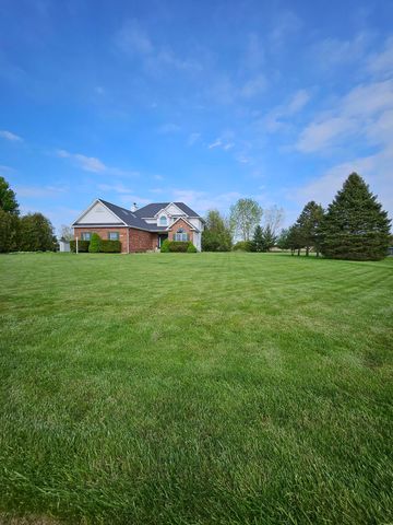 213 Windy Oak Drive, Hebron, IN 46341