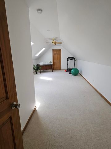 213 Windy Oak Drive, Hebron, IN 46341