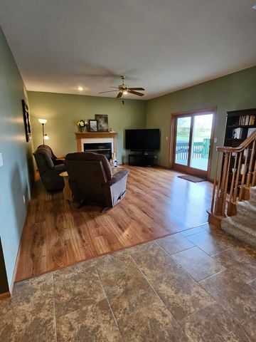 213 Windy Oak Drive, Hebron, IN 46341