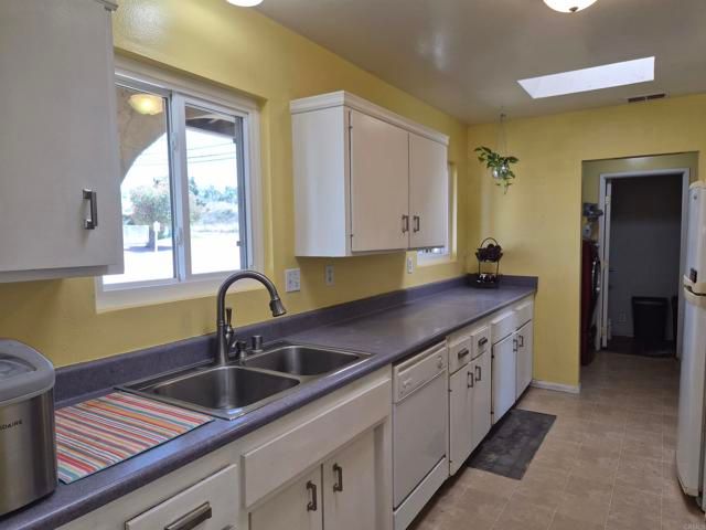 104 Rancheros Drive, San Marcos, CA 92096