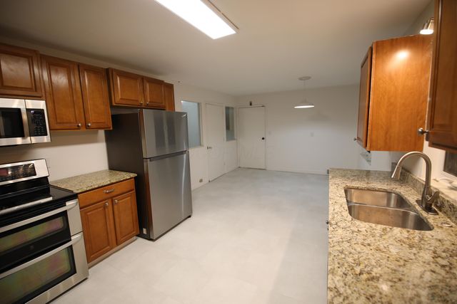 3191 E Broad Street, Columbus, OH 43209