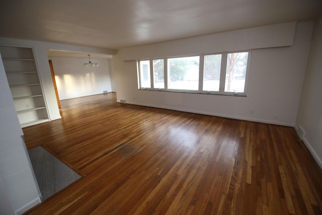 3191 E Broad Street, Columbus, OH 43209