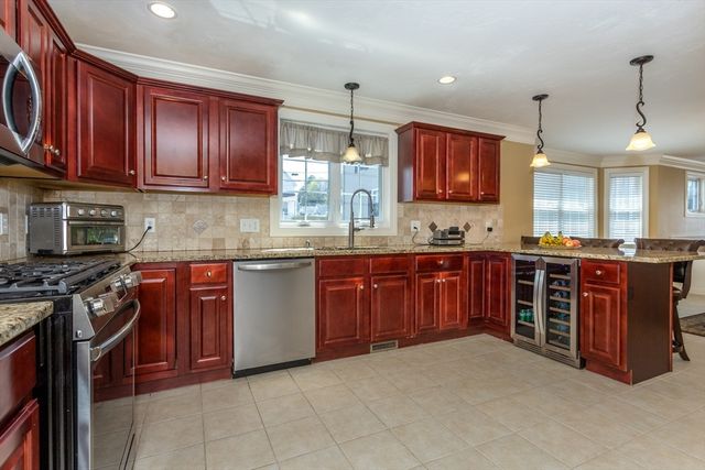 36 Orange St, Boston, MA 02131