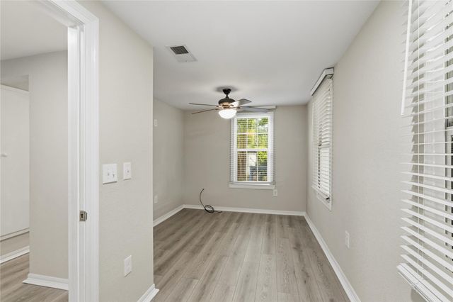 7021 2nd Street, Hitchcock, TX 77563