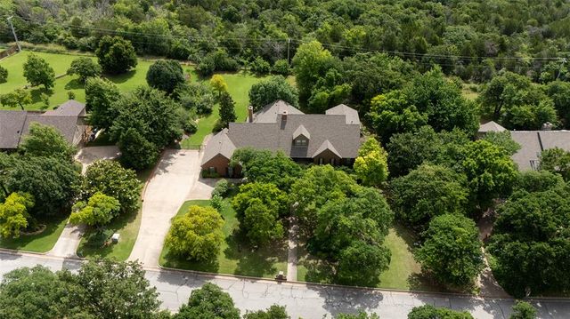 3816 Coachman Road, Edmond, OK 73013