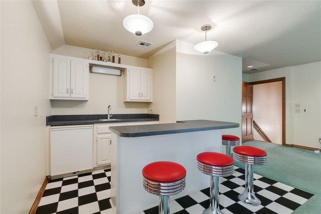 3816 Coachman Road, Edmond, OK 73013