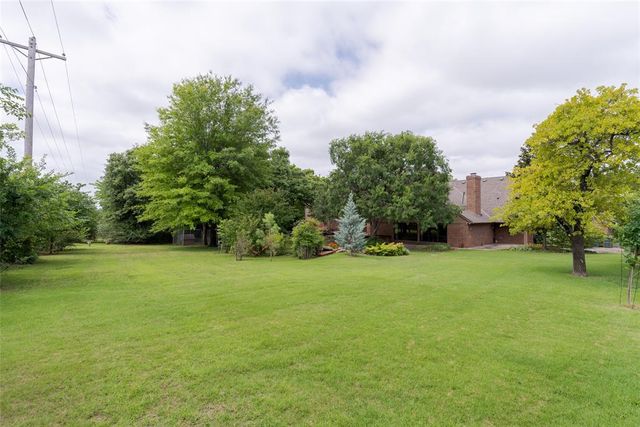 3816 Coachman Road, Edmond, OK 73013