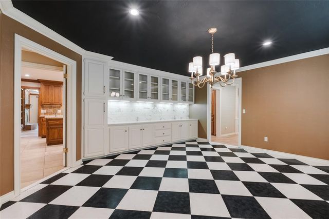 3816 Coachman Road, Edmond, OK 73013