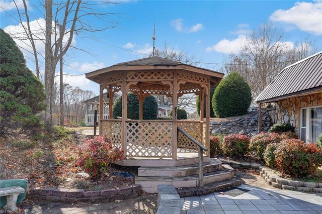 7832 Park Springs Road, Ruffin, NC 27326