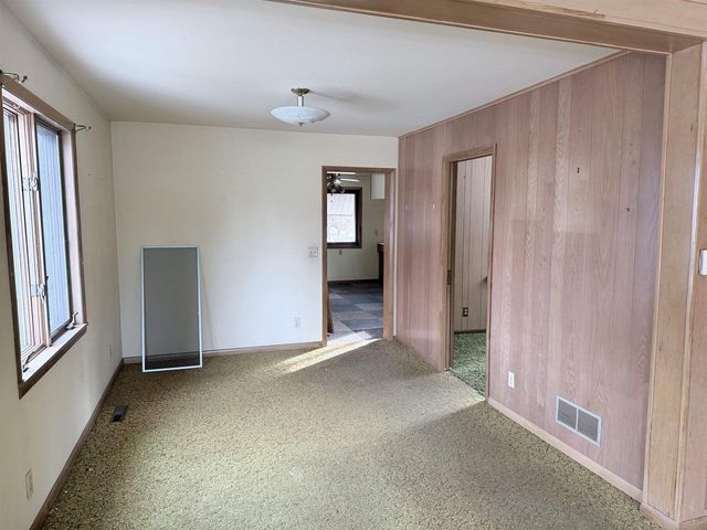 691 Market Avenue, Port Edwards, WI 54469