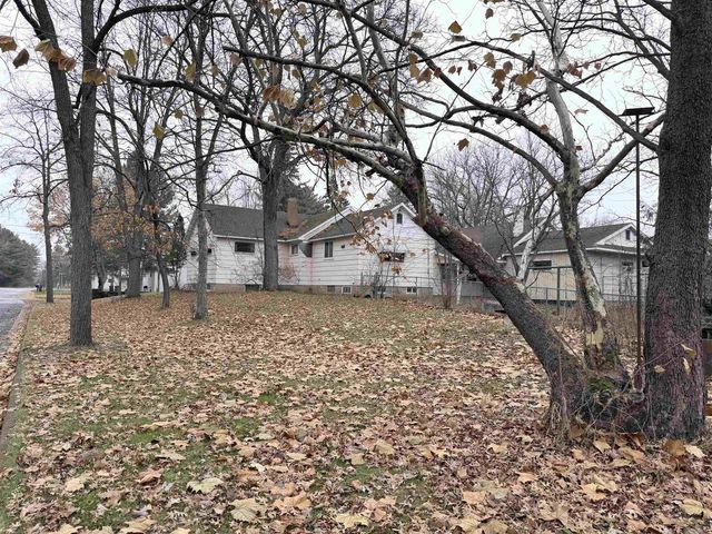 691 Market Avenue, Port Edwards, WI 54469
