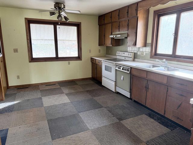 691 Market Avenue, Port Edwards, WI 54469