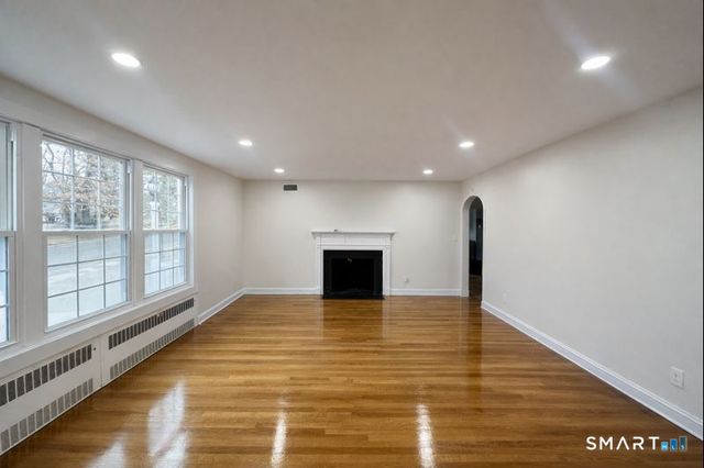 51 Pembroke Street, Hartford, CT 06112