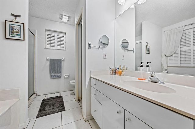 15884 North Road, Loxahatchee Groves, FL 33470