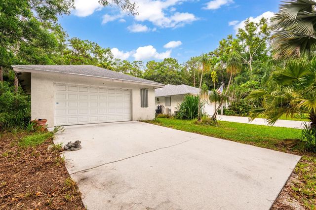 15884 North Road, Loxahatchee Groves, FL 33470