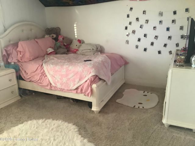 18405 Standwick Dr, Louisville, KY 40245