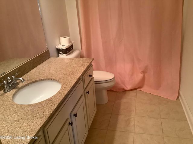 18405 Standwick Dr, Louisville, KY 40245