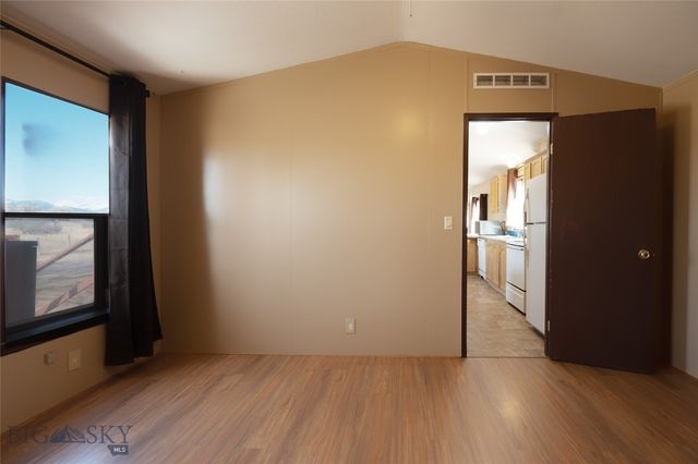 1390 Cattle Drive, Dillon, MT 59725