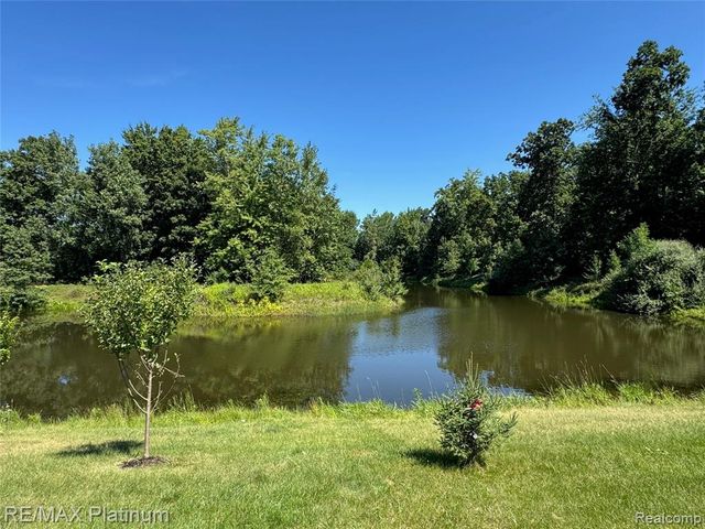 606 Kimball Street, Howell, MI 48855