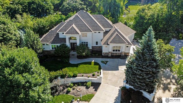 22106 Quail Circle, Elkhorn, NE 68022