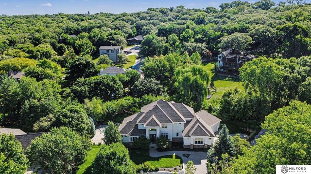 22106 Quail Circle, Elkhorn, NE 68022