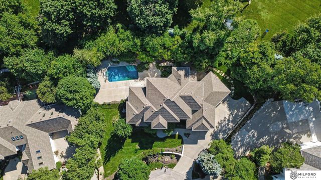 22106 Quail Circle, Elkhorn, NE 68022