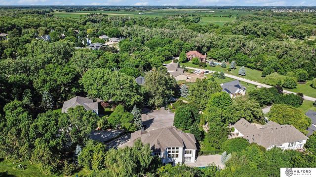 22106 Quail Circle, Elkhorn, NE 68022