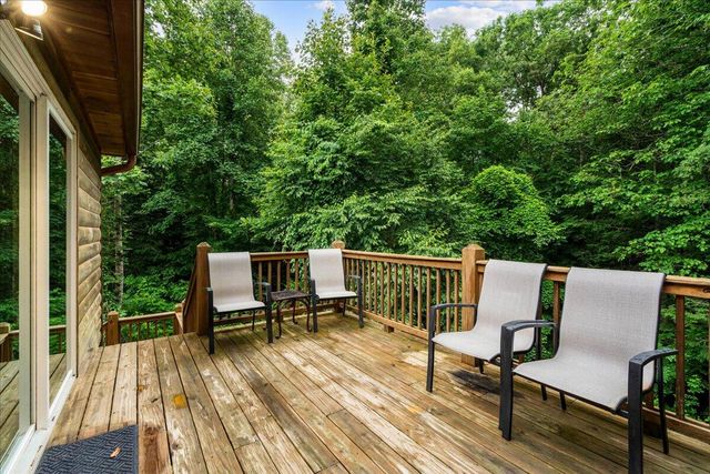 2009 Glencairn Road, Rogers, KY 41365