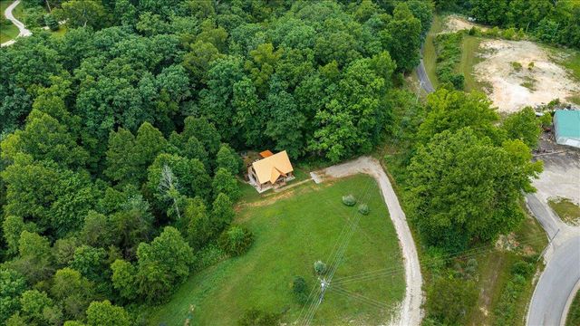 2009 Glencairn Road, Rogers, KY 41365