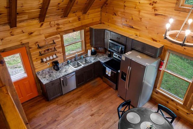 2009 Glencairn Road, Rogers, KY 41365