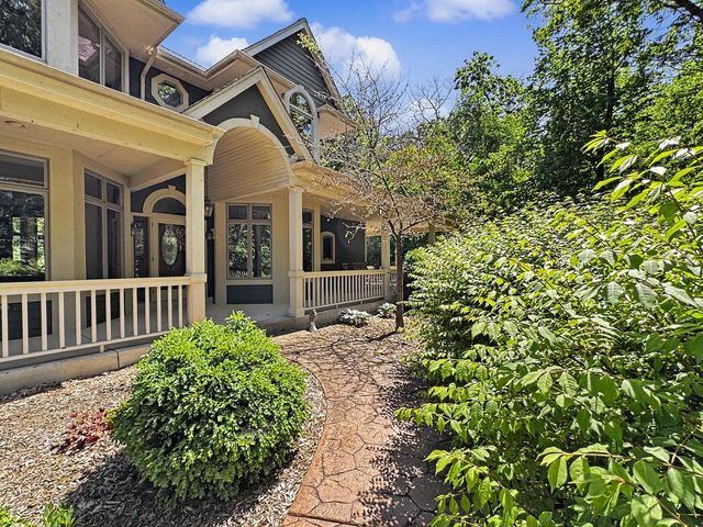 12301 W Ryan ROAD, Franklin, WI 53132