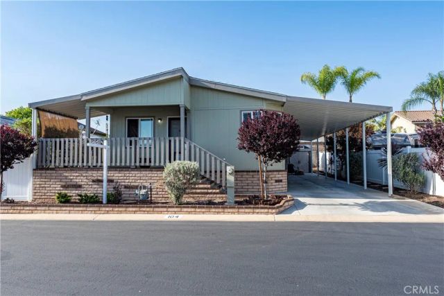 1245 W Cienega 104, San Dimas, CA 91773