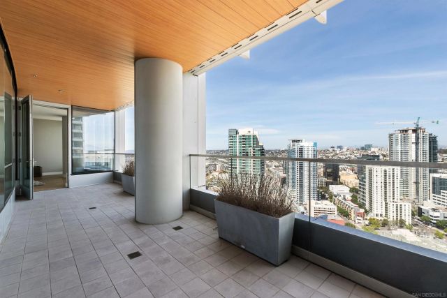 888 W E Street 3304, San Diego, CA 92101