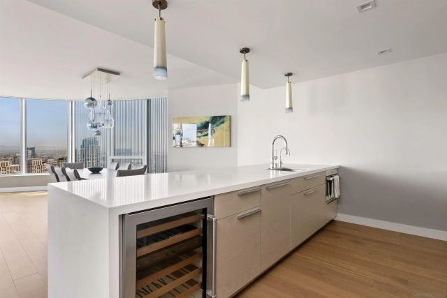 888 W E Street 3304, San Diego, CA 92101
