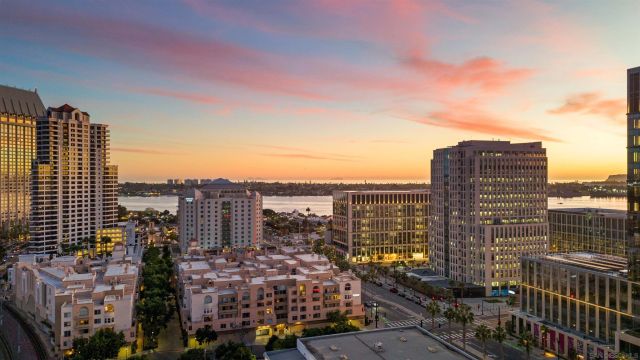 888 W E Street 3304, San Diego, CA 92101
