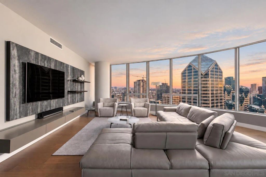 888 W E Street 3304, San Diego, CA 92101