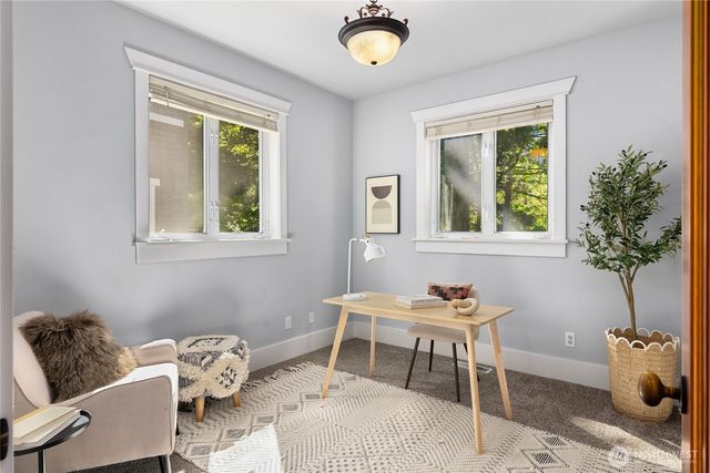 9039 North Town Drive NE, Bainbridge Island, WA 98110