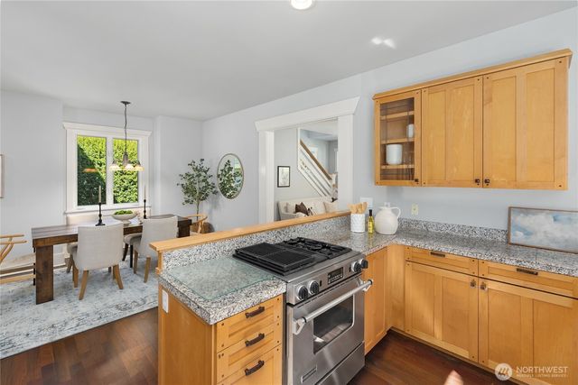 9039 North Town Drive NE, Bainbridge Island, WA 98110