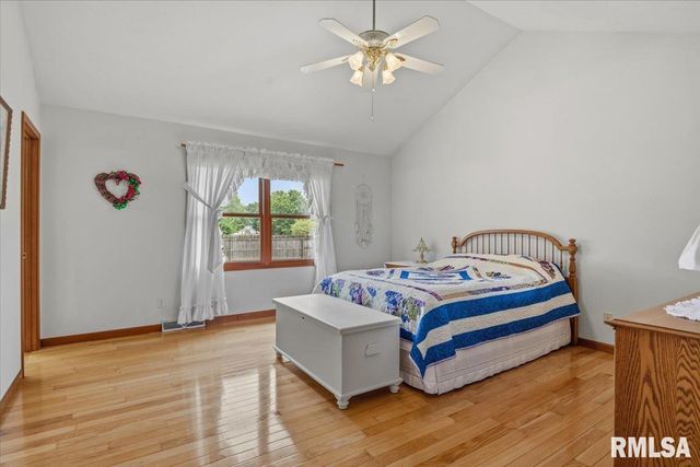 303 BRECKENRIDGE Road, Chatham, IL 62629